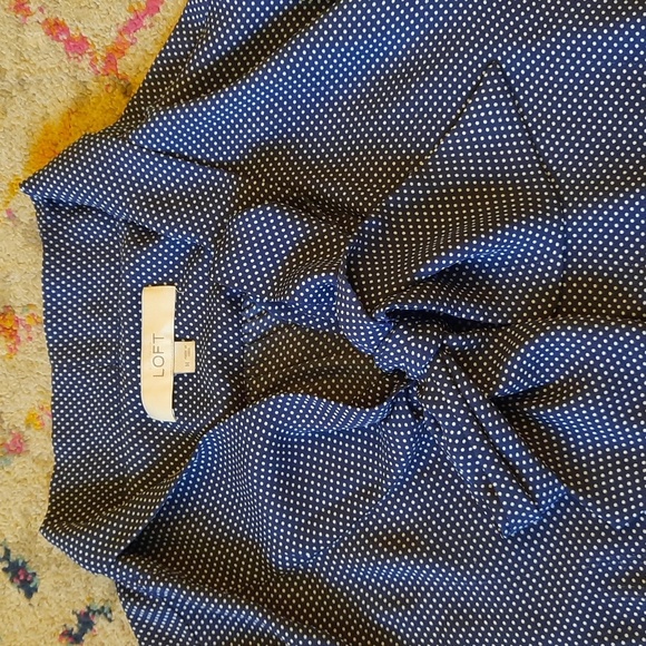 Loft Blue And White Polka Dot Bow Top Medium - Picture 4 of 5
